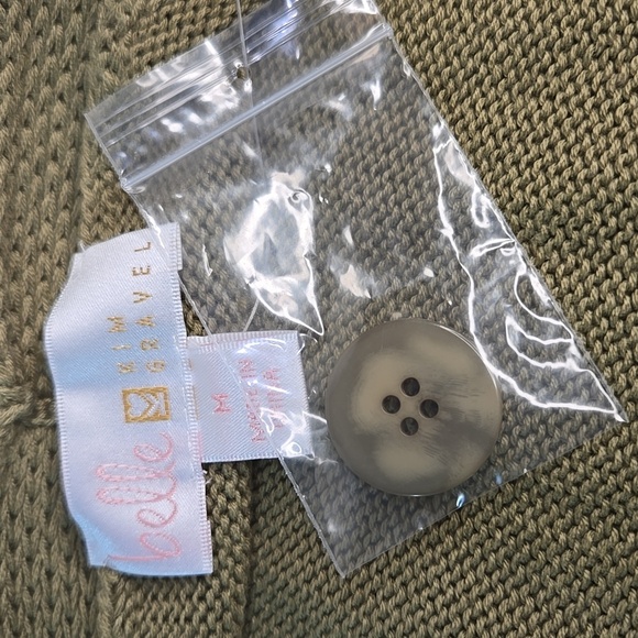 NWOT Belle by Kim Gravel Sage/Olive Cable Knit Cardigan Hip-Length - Picture 7 of 11